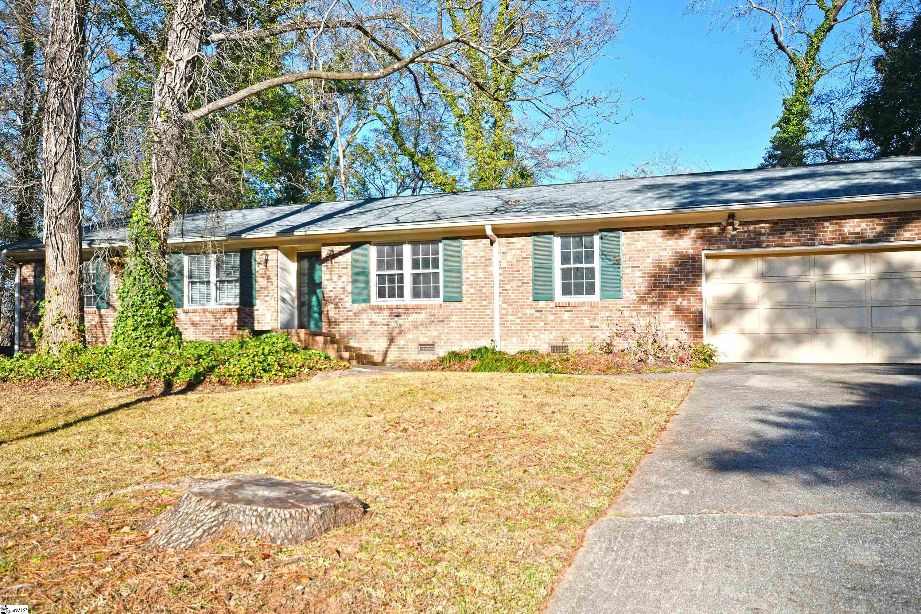 4 Coatbridge Road Greenville, SC 29615 - Photo 2 of 36