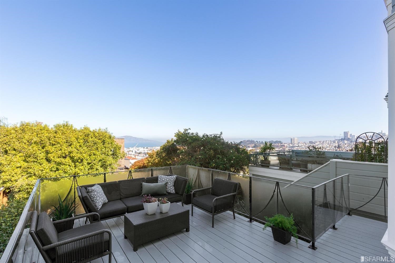 2526 Union Street San Francisco, CA 94123 - Photo 27 of 78 a terrace view with seating space