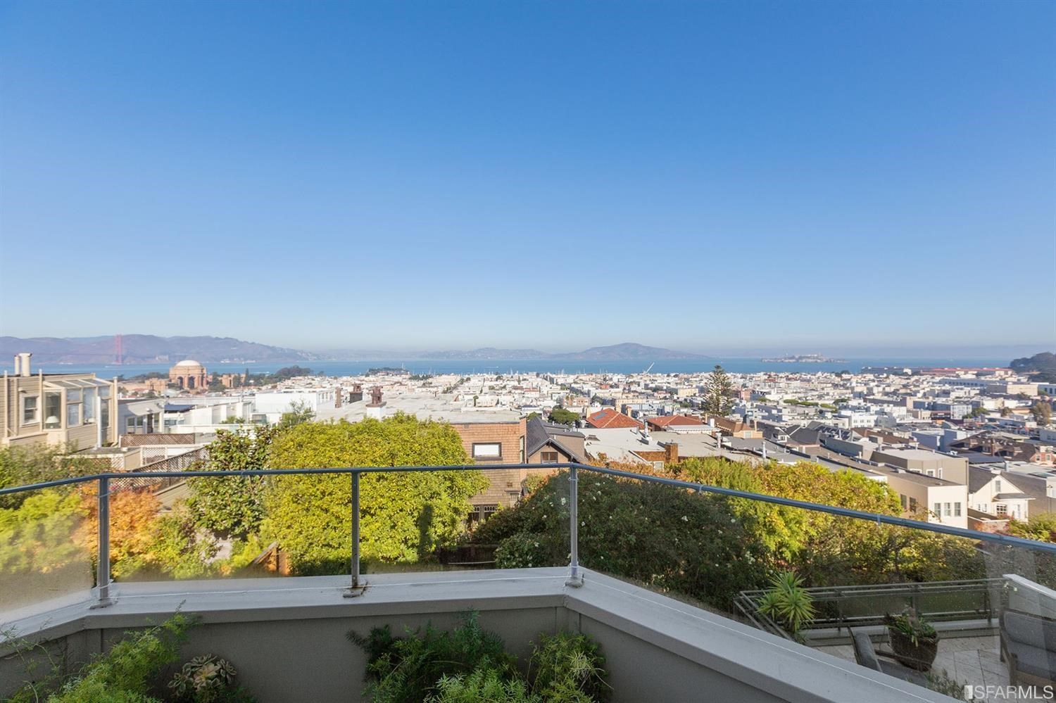 2526 Union Street San Francisco, CA 94123 - Photo 36 of 78 a view of a city from a bench