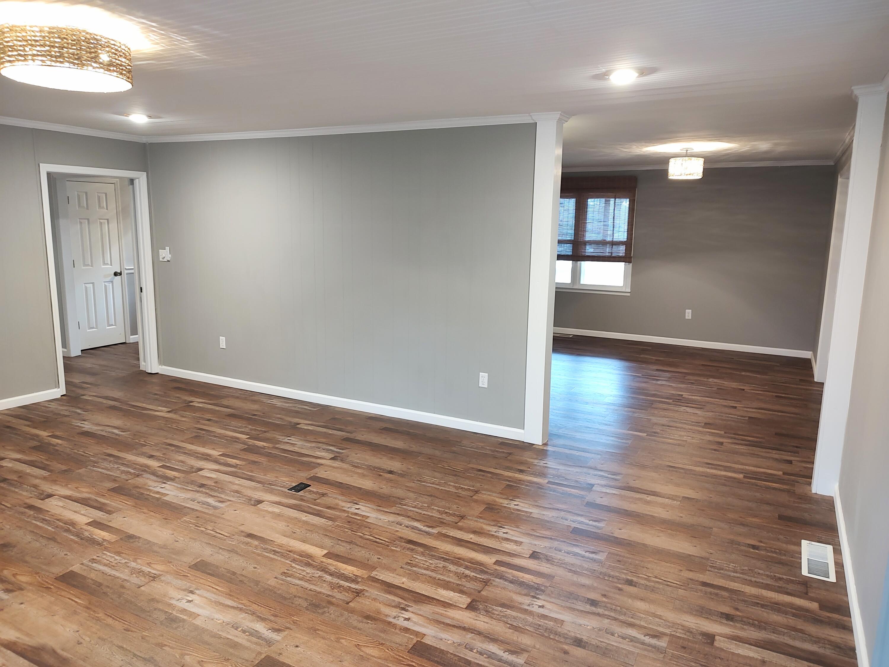 615 Hemlock Drive Thomson, GA 30824 - Photo 11 of 36 family room2