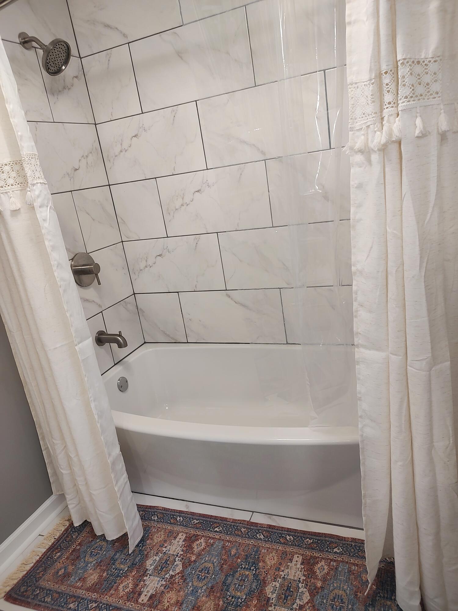 615 Hemlock Drive Thomson, GA 30824 - Photo 25 of 36 owners bath (7)