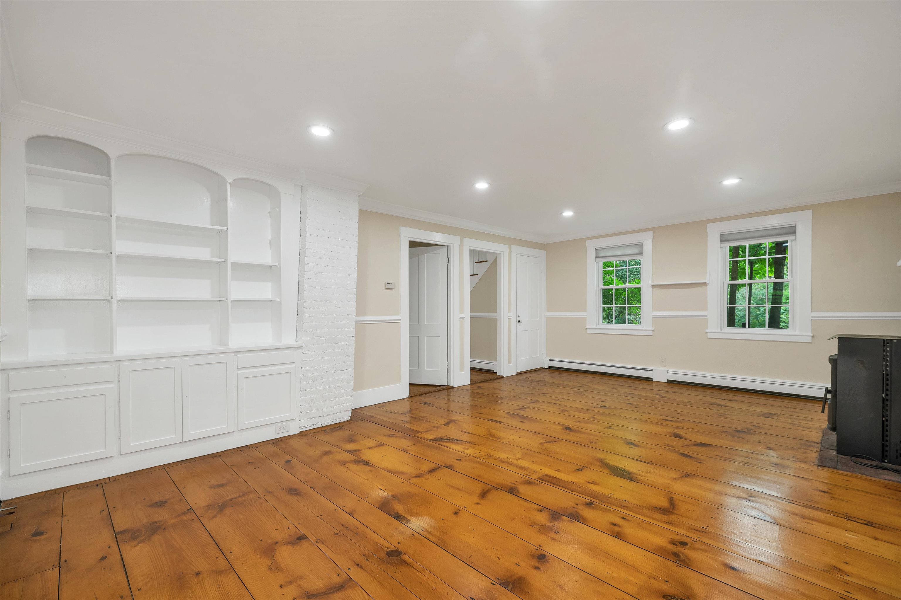 26 Old Mont Vernon Road Amherst, NH 03031 - Photo 8 of 48 Gallery Image 8