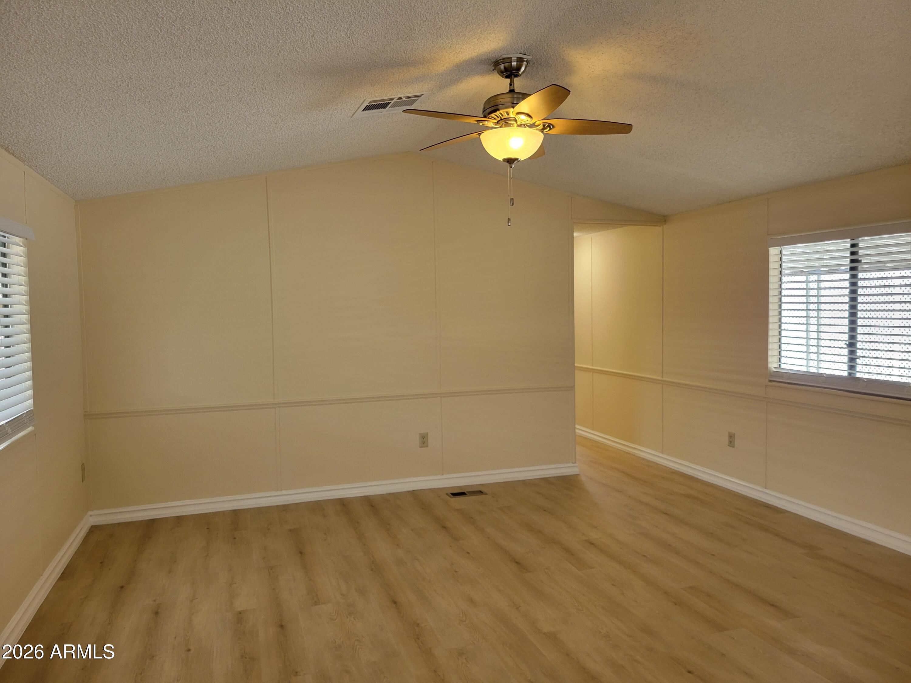 18026 North Cave Creek Road, Unit 125 Phoenix, AZ 85032 - Photo 3 of 20 1000135786