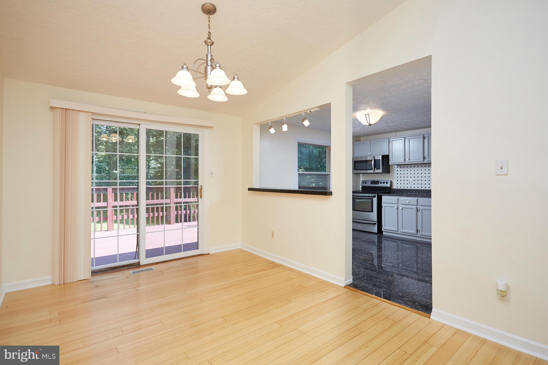 11904 Appling Valley Road Fairfax, VA 22030 - Photo 5 of 27 Dining Room