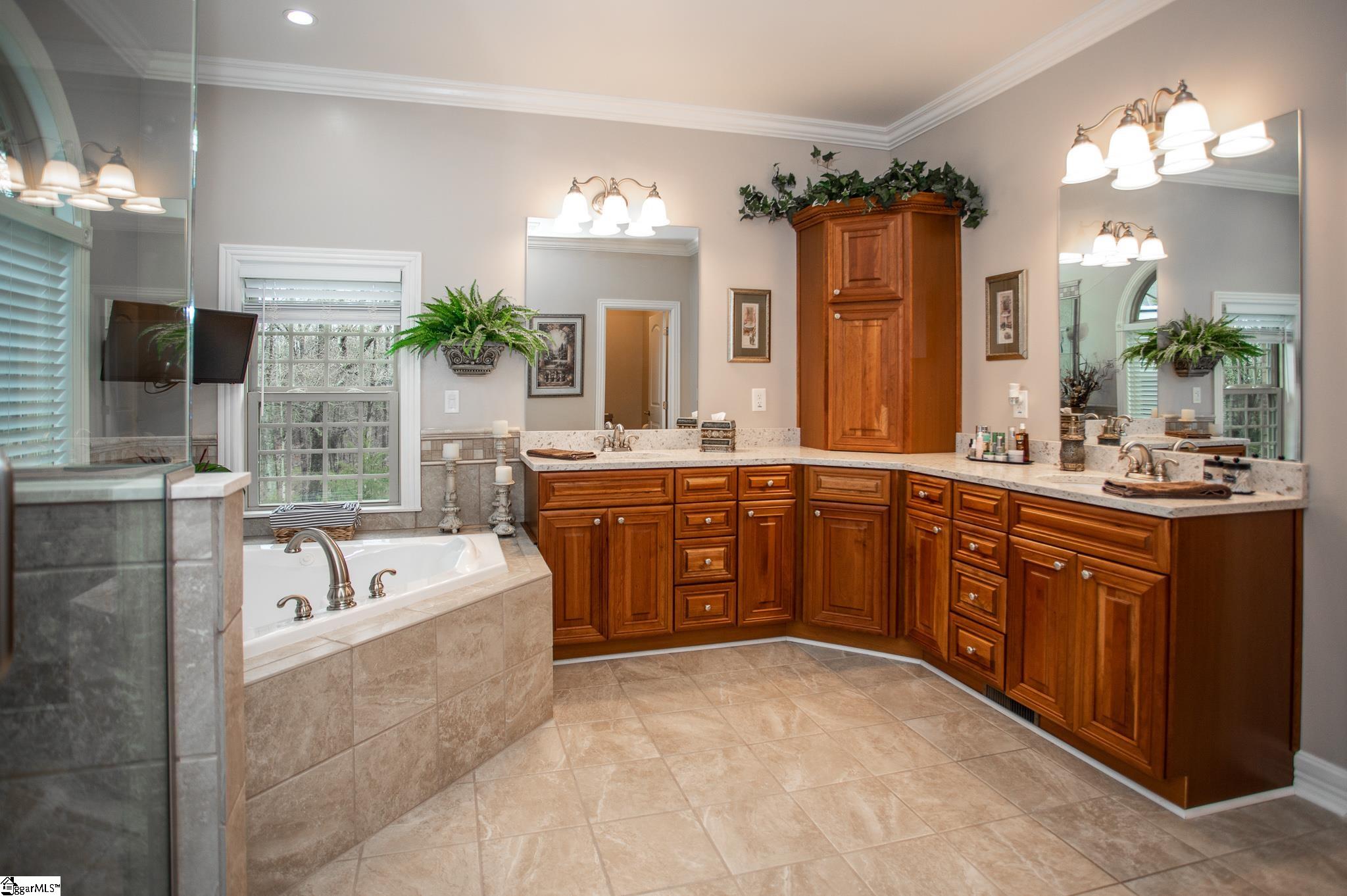 27 Hidden Falls Drive Anderson, SC 29621 - Photo 17 of 36 Gallery Image 17