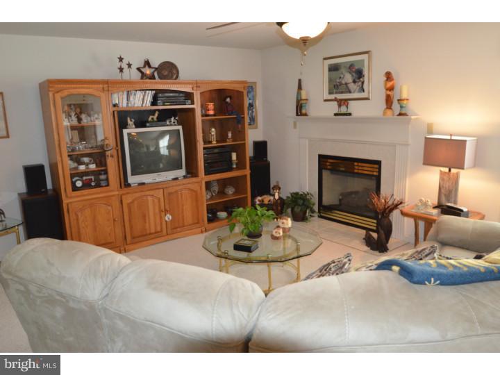 146 Bethel Road Oxford, PA 19363 - Photo 5 of 25 Family Room