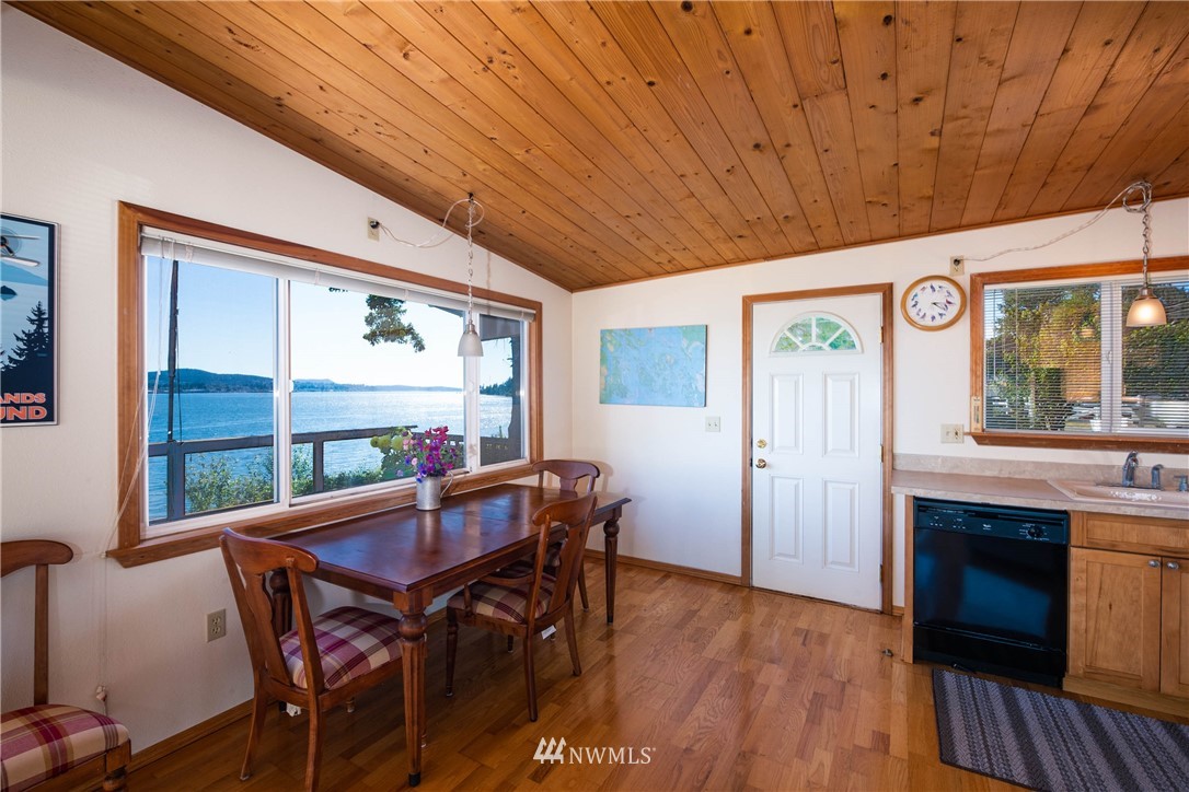 6302 South Shore Road Anacortes, WA 98221 - Photo 14 of 39 Gallery Image 14