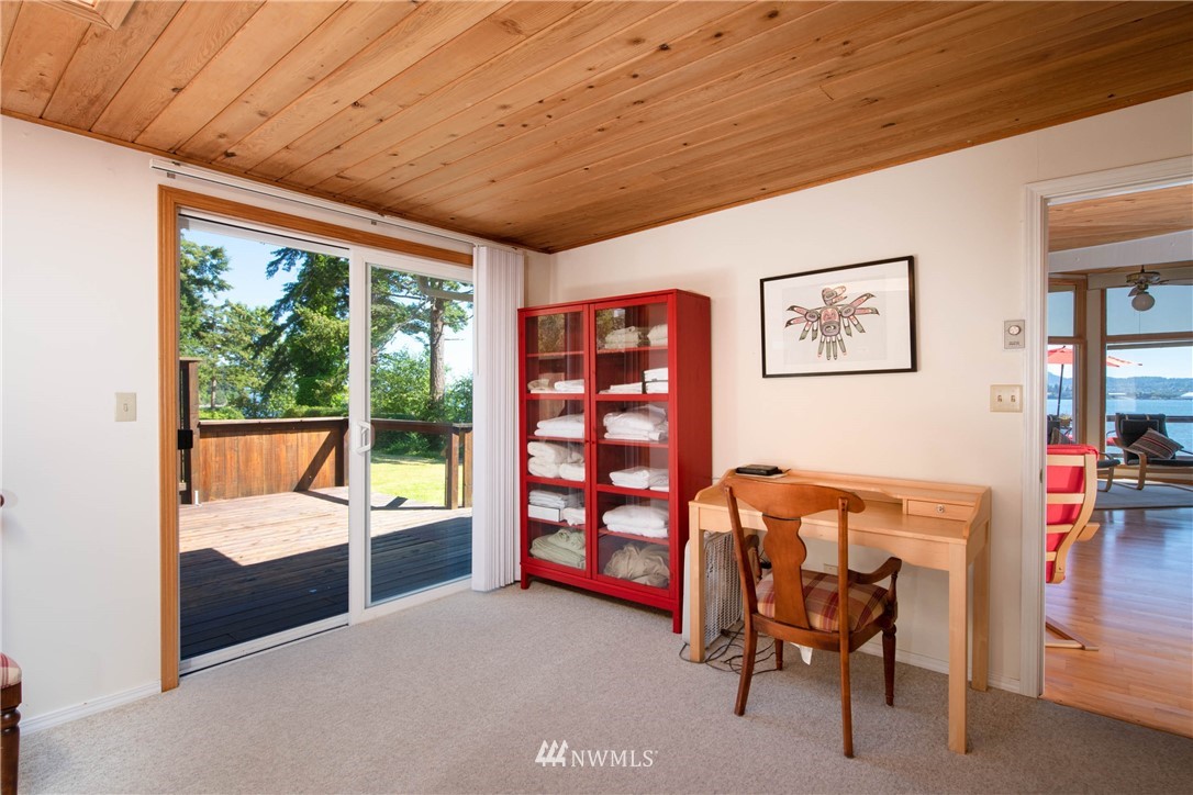 6302 South Shore Road Anacortes, WA 98221 - Photo 24 of 39 Gallery Image 24