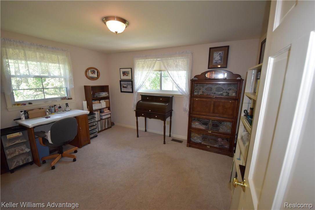29999 Barwell Road Farmington, MI 48334 - Photo 2 of 43 DSC_0606.JPG