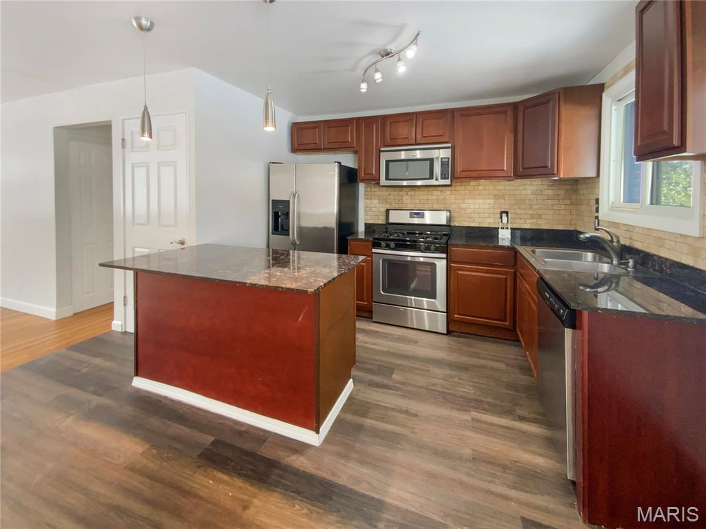 2349 Hudson Road St. Louis, MO 63136 - Photo 2 of 17