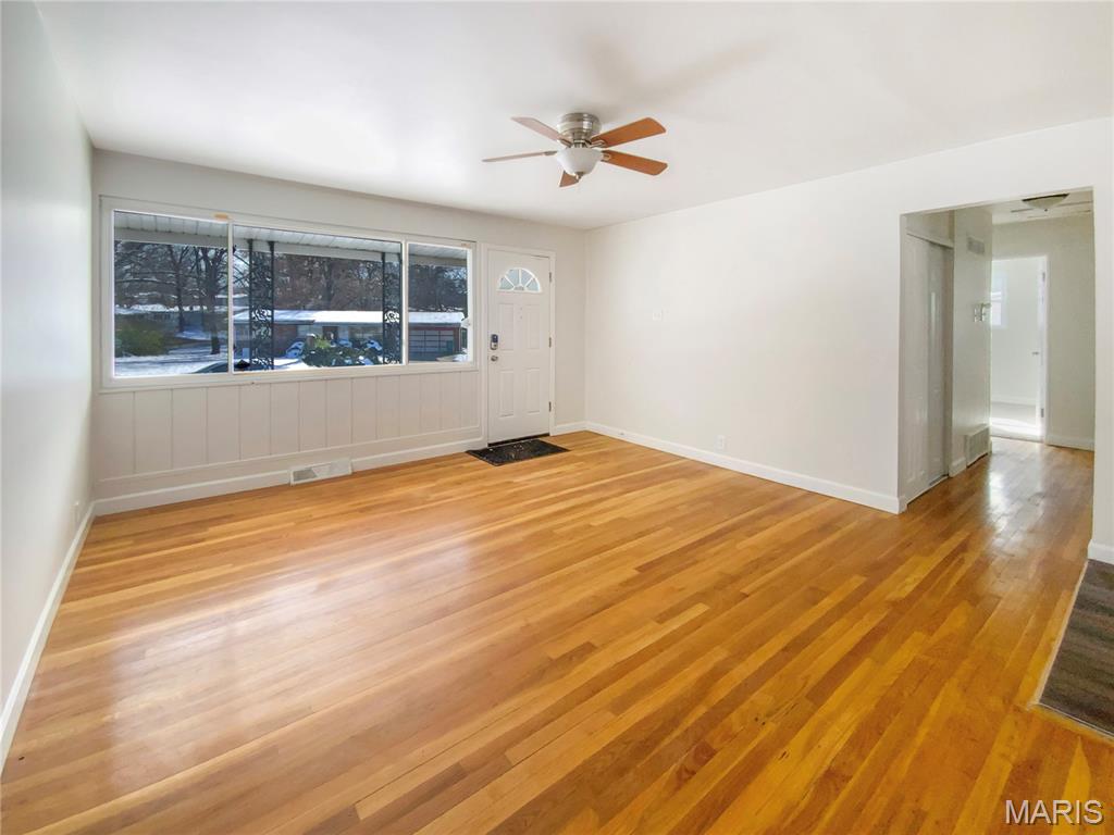 2349 Hudson Road St. Louis, MO 63136 - Photo 3 of 17