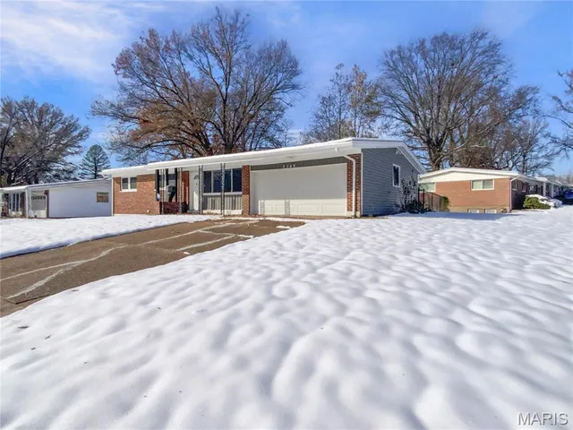$170,000 | 2349 Hudson Road, St. Louis, MO 63136
