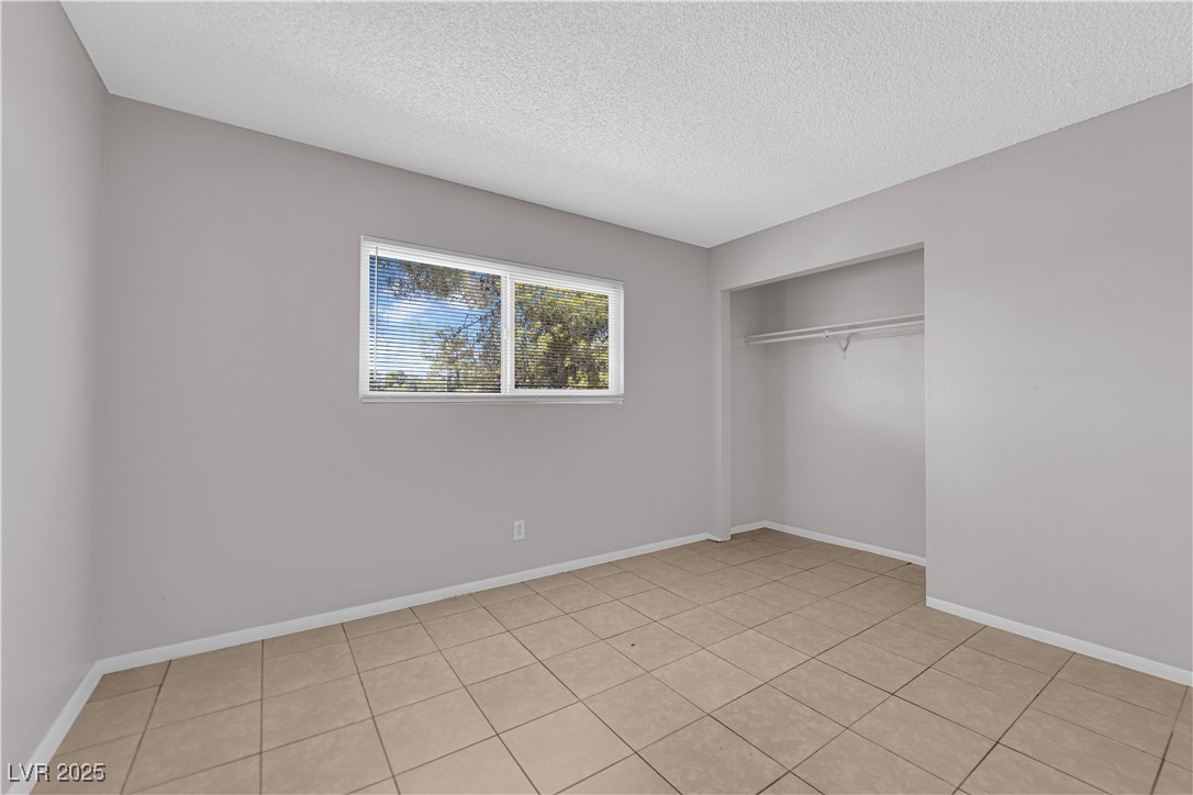 5325 Redberry Street Las Vegas, NV 89108 - Photo 9 of 14