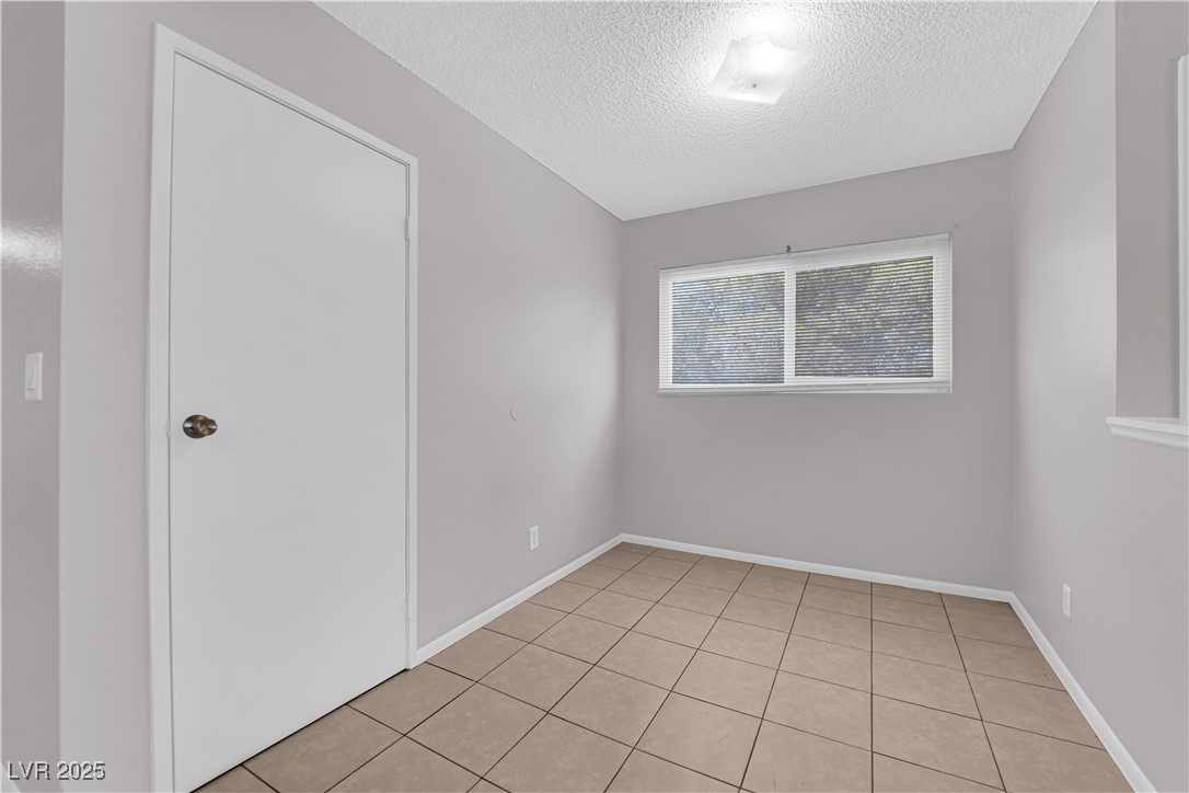 5325 Redberry Street Las Vegas, NV 89108 - Photo 10 of 14