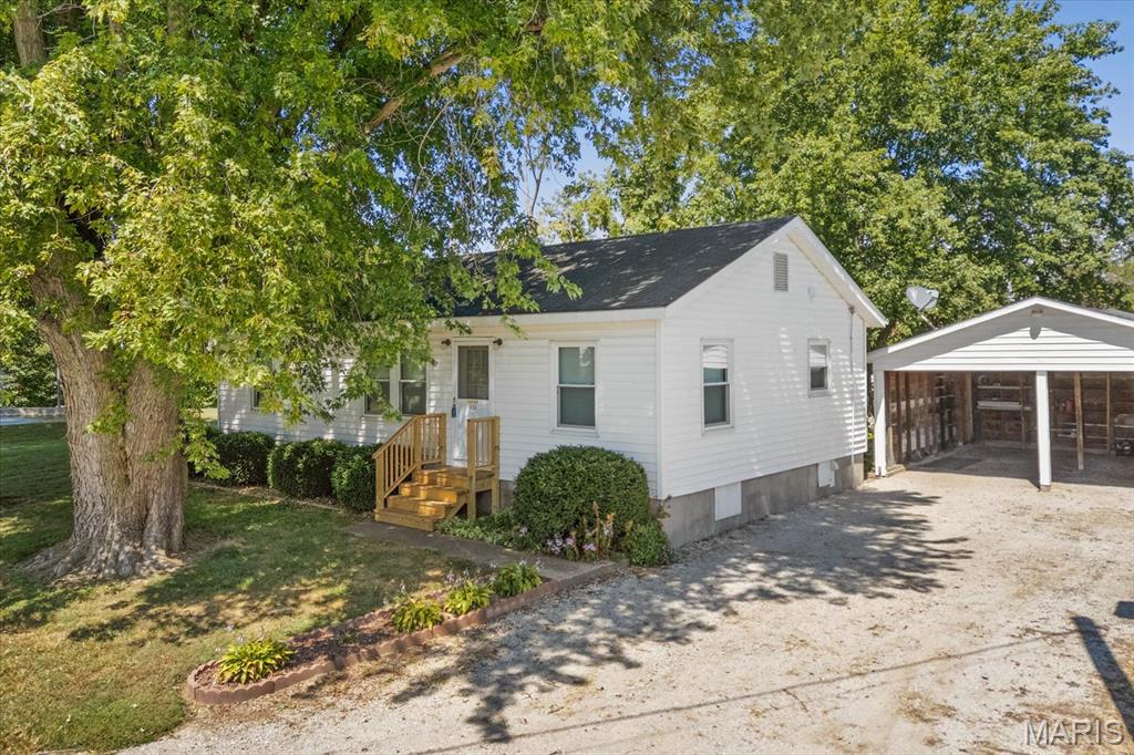 4764-4770 Chalfin Bridge Road Fults, IL 62244 - Photo 2 of 38