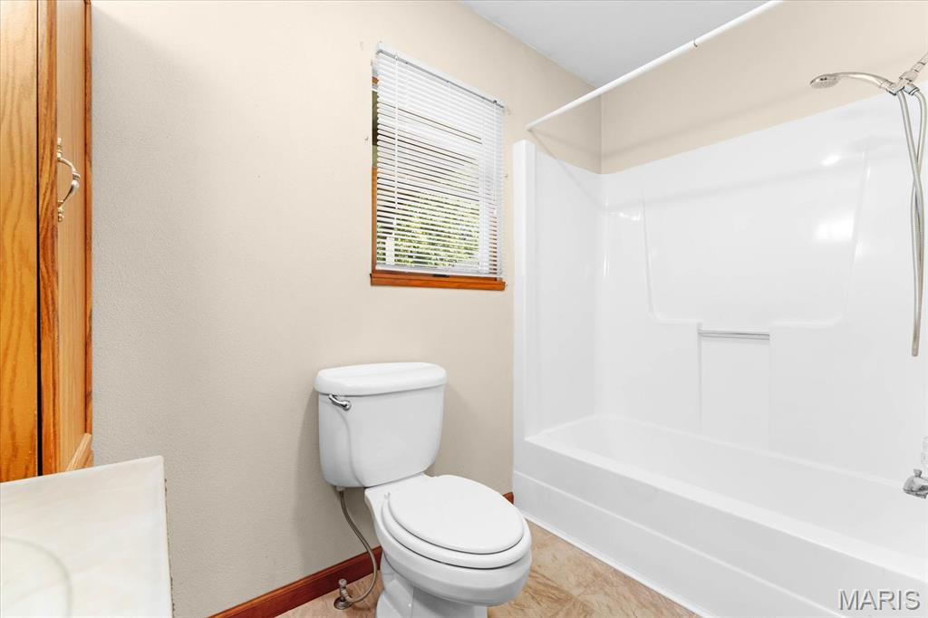 4764-4770 Chalfin Bridge Road Fults, IL 62244 - Photo 24 of 38