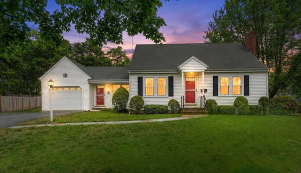 $799,900 | 26 Cherry Street, Westwood, MA 02090