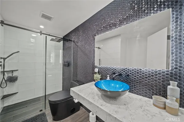 $560,000 | 15194 Campus Park Drive, Unit D, Moorpark, CA 93021