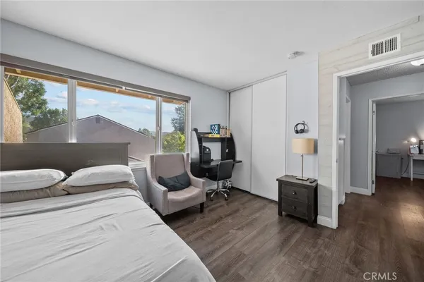 $560,000 | 15194 Campus Park Drive, Unit D, Moorpark, CA 93021