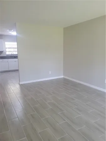 $1,595 | 3300 South 7th Street, Unit B, Fort Pierce, FL 34982