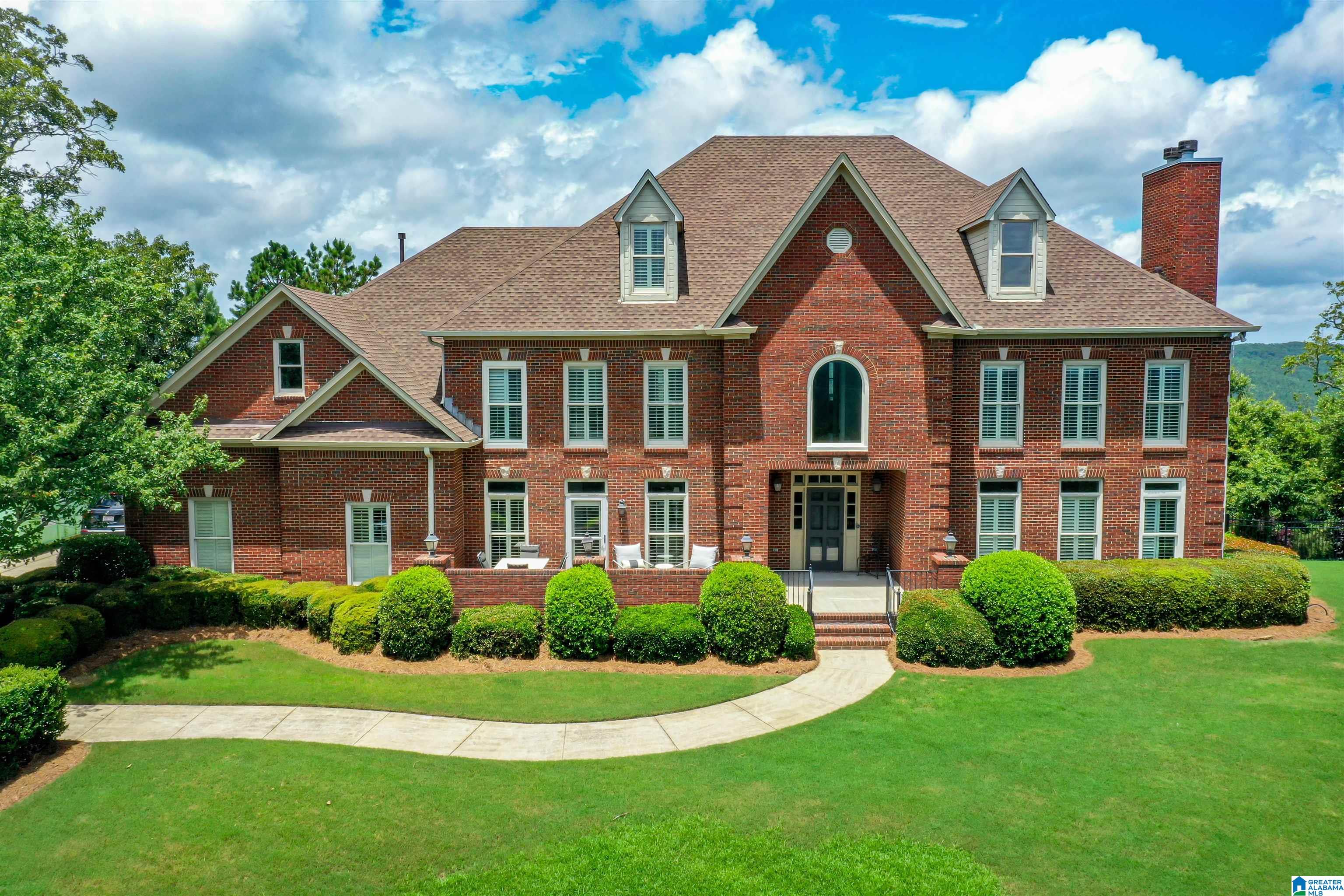 284 Kings Crest Lane Pelham, AL 35124 - Photo 1 of 29