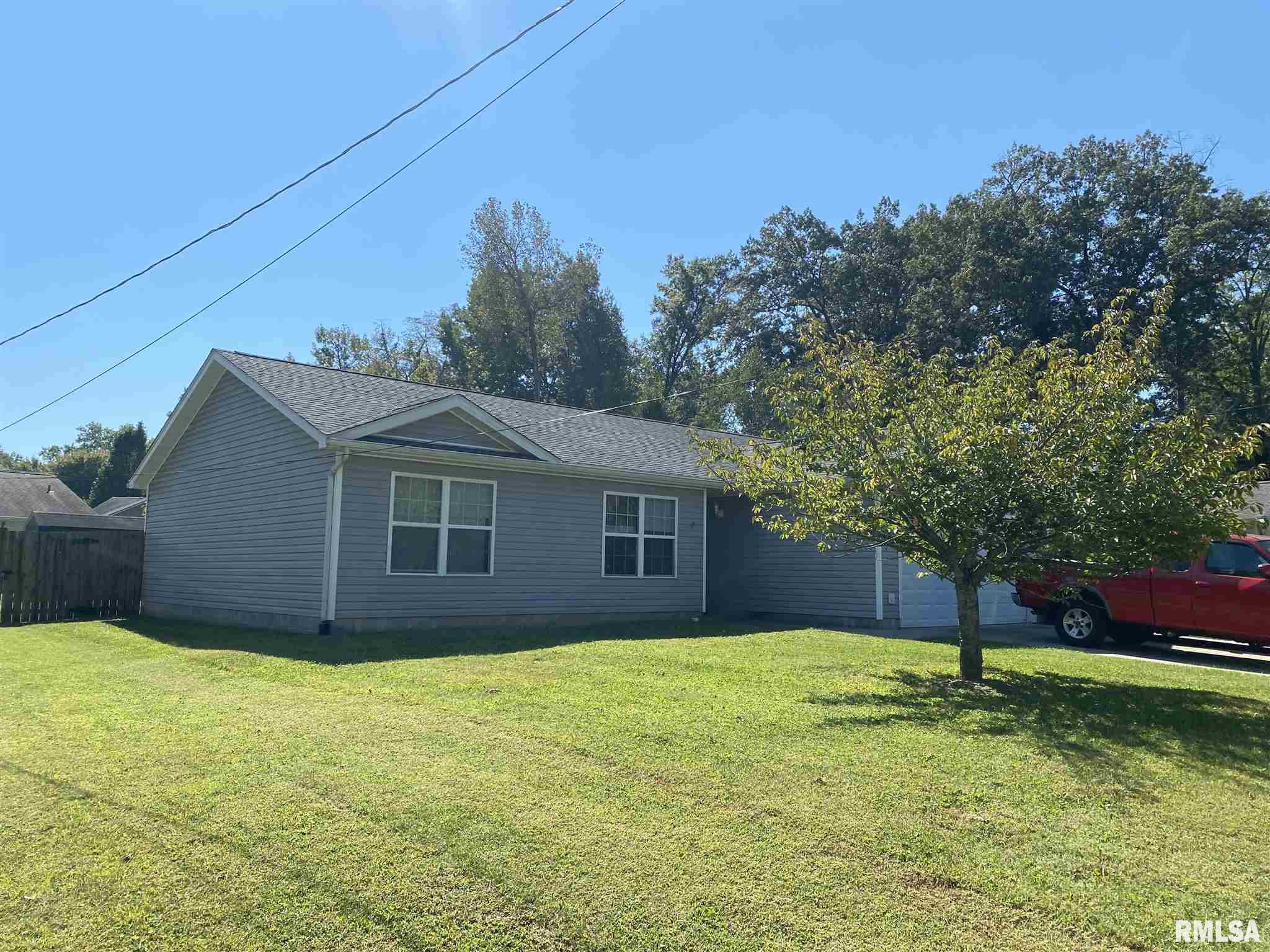 611 West Rigdon Street Carbondale, IL 62901 - Photo 2 of 12 Gallery Image 2