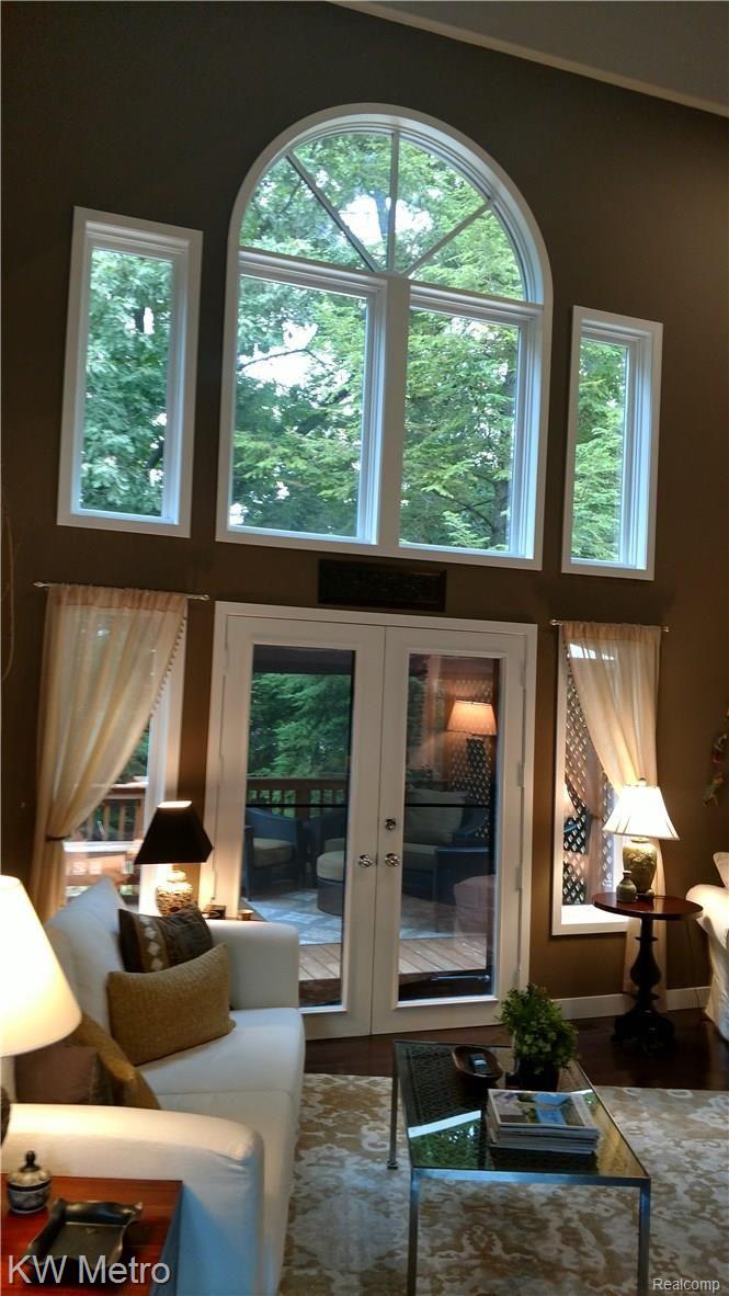 6150 Spring Vale Road West Bloomfield, MI 48322 - Photo 2 of 27 IMG_20160923_161651738_HDR.jpg