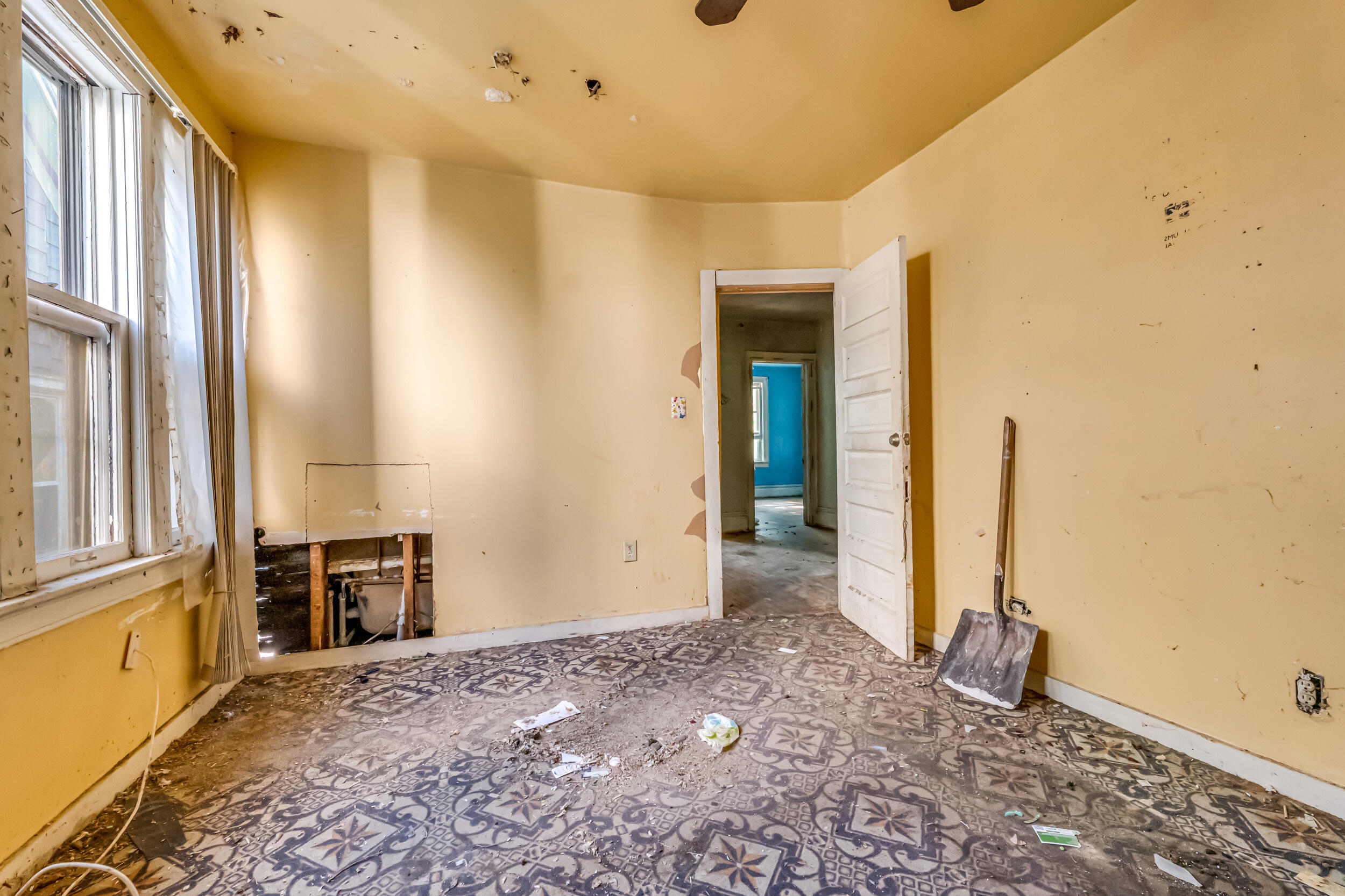 606 North 29th Street, Unit 606A Milwaukee, WI 53208 - Photo 18 of 27 606 N 29th St, 606A