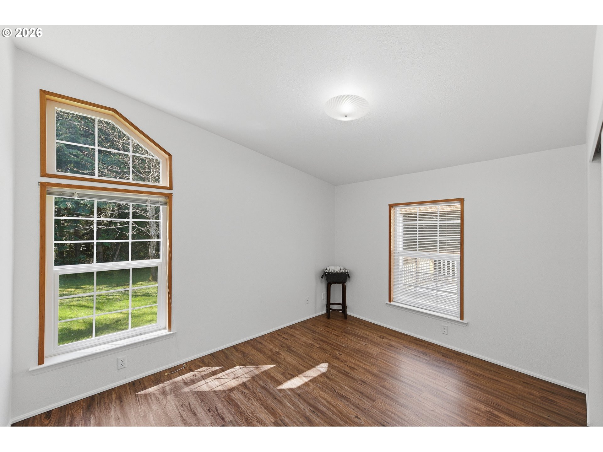 93608 Easy Lane Coos Bay, OR 97420 - Photo 25 of 44 Bedroom