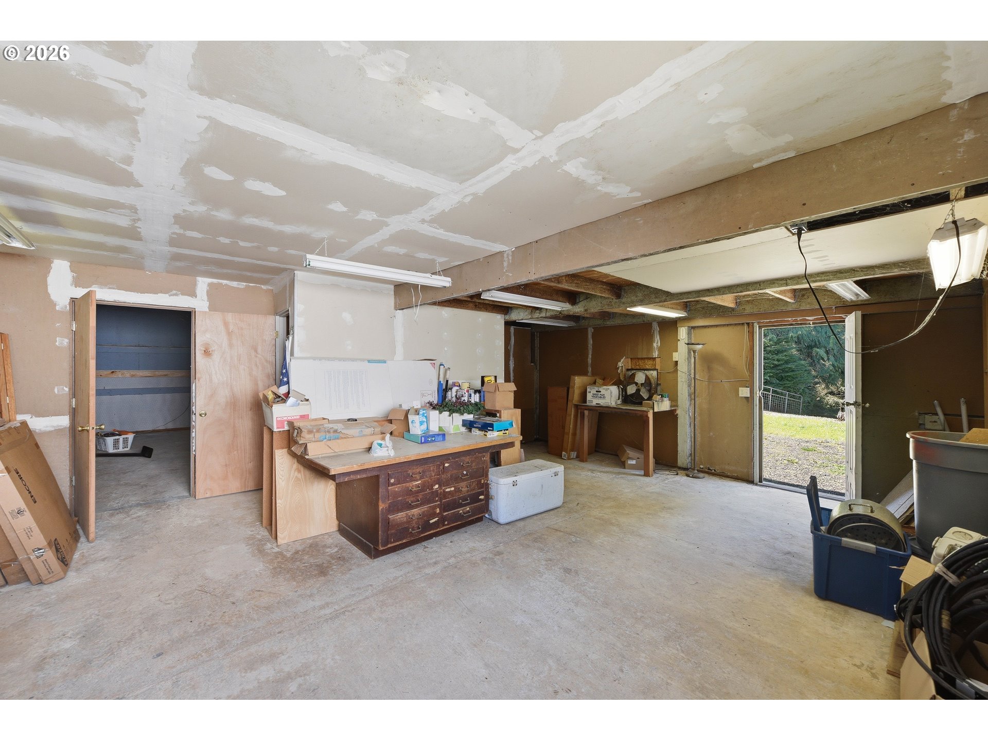 93608 Easy Lane Coos Bay, OR 97420 - Photo 42 of 44 Shop