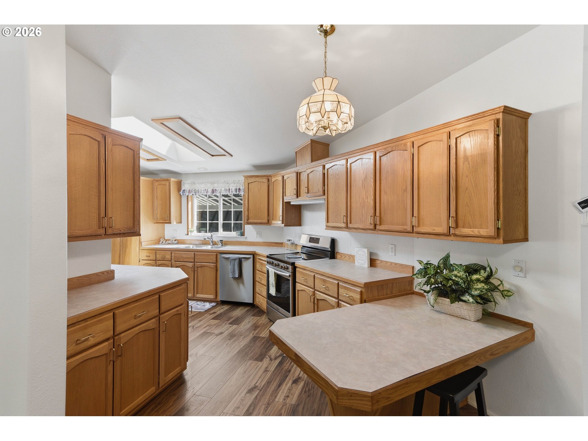 93608 Easy Lane Coos Bay, OR 97420 - Photo 8 of 44 Kitchen