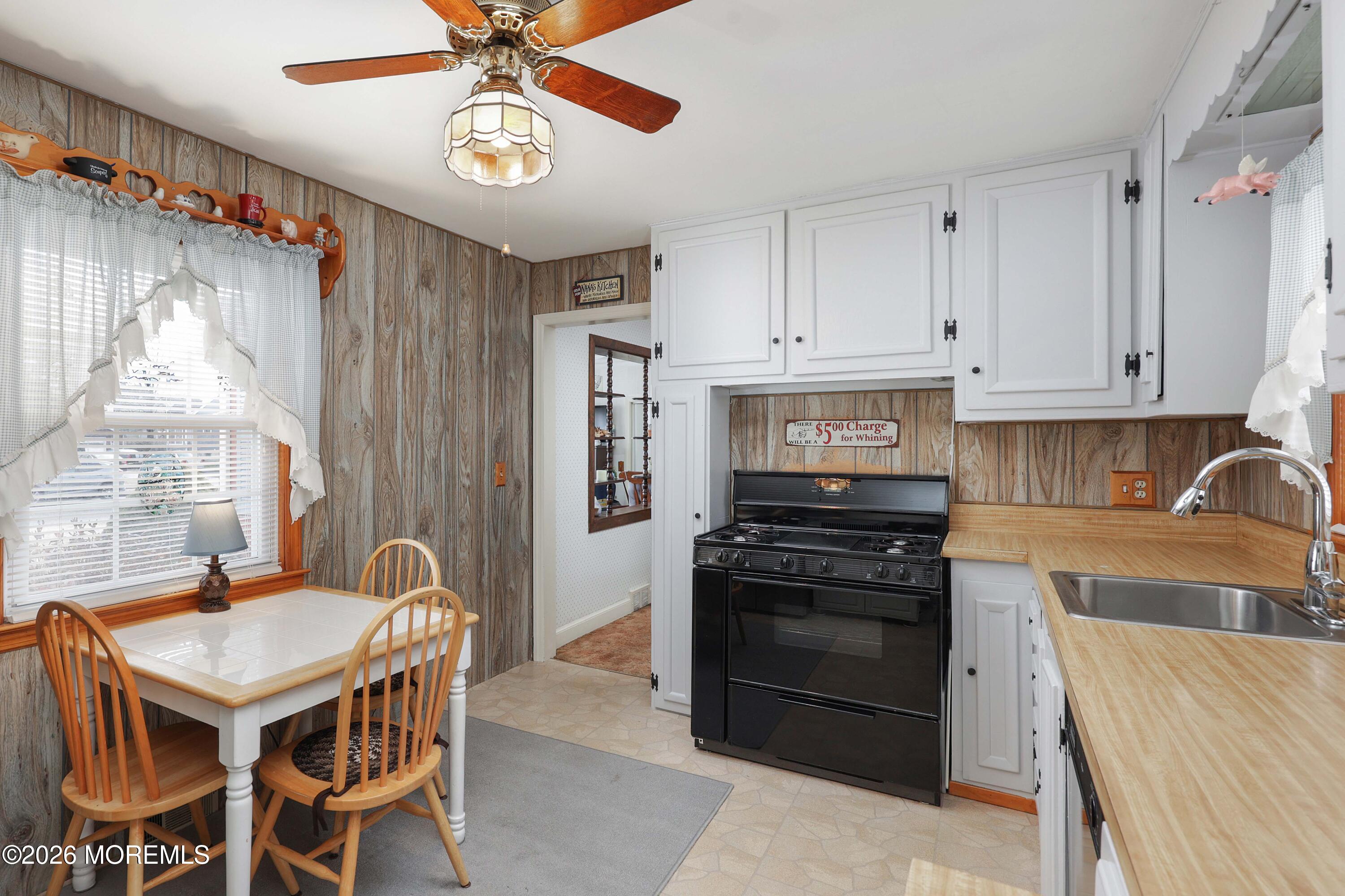 104 Therese Avenue Keyport, NJ 07735 - Photo 14 of 32 758A3211