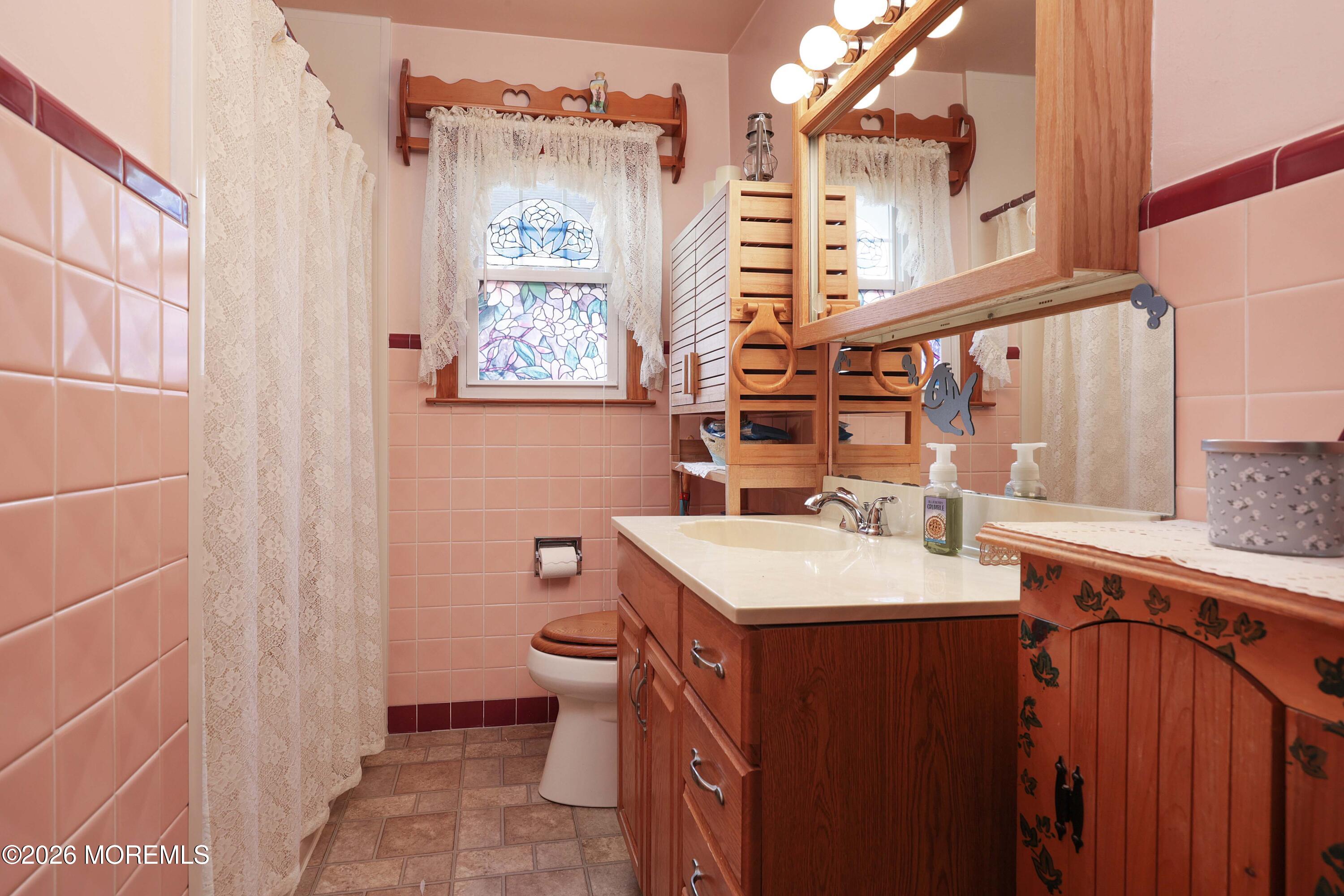 104 Therese Avenue Keyport, NJ 07735 - Photo 19 of 32 758A3167