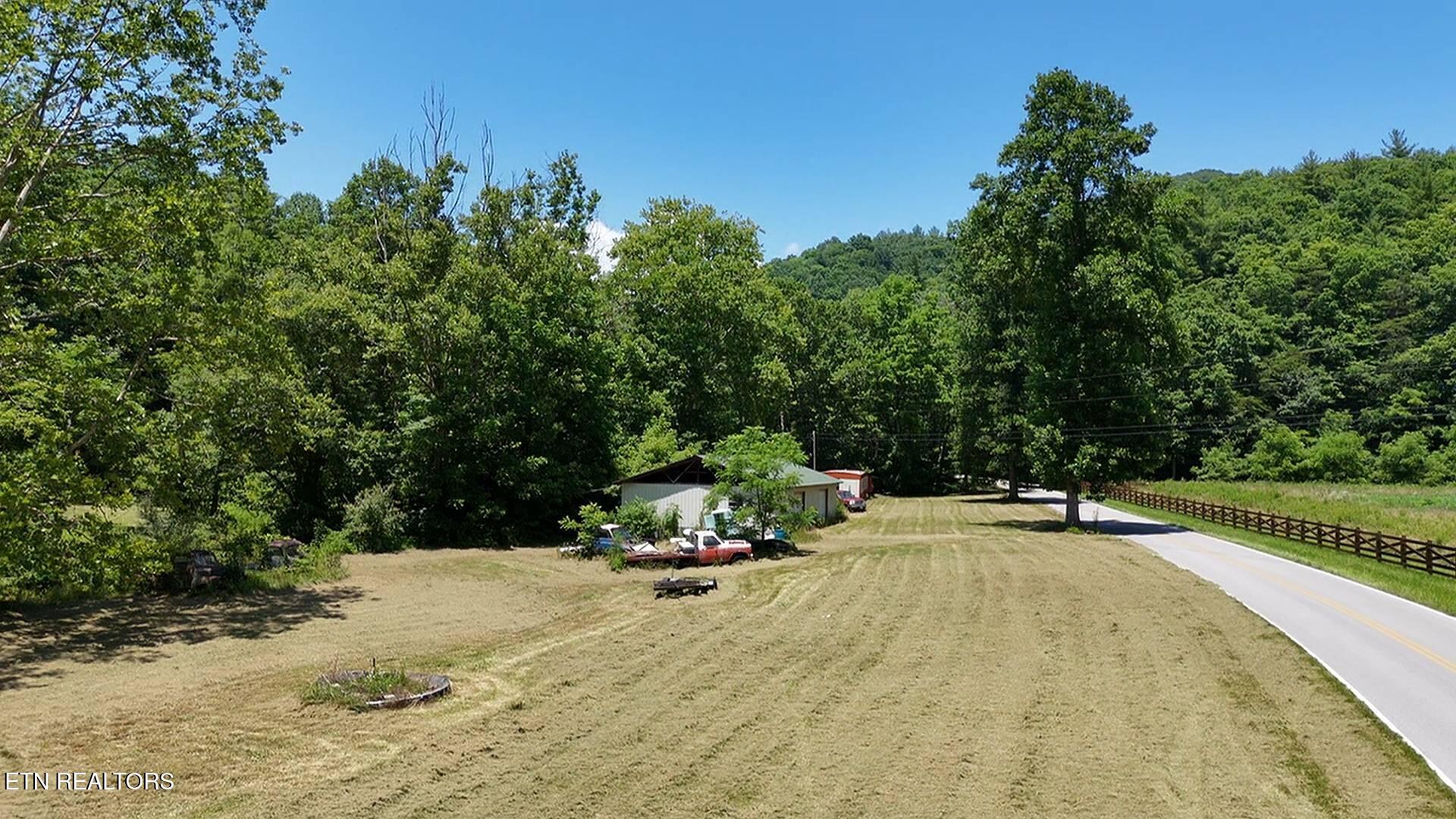 3894 Buffalo Road Oneida, TN 37841 - Photo 24 of 38 5-br