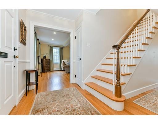 27 York Road Winchester, MA 01890 - Photo 3 of 28 Gallery Image 3