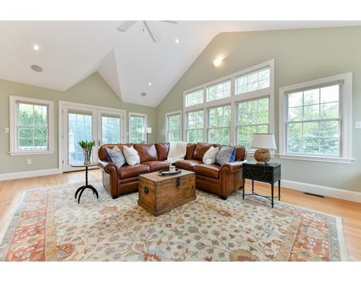 27 York Road Winchester, MA 01890 - Photo 9 of 28 Gallery Image 9