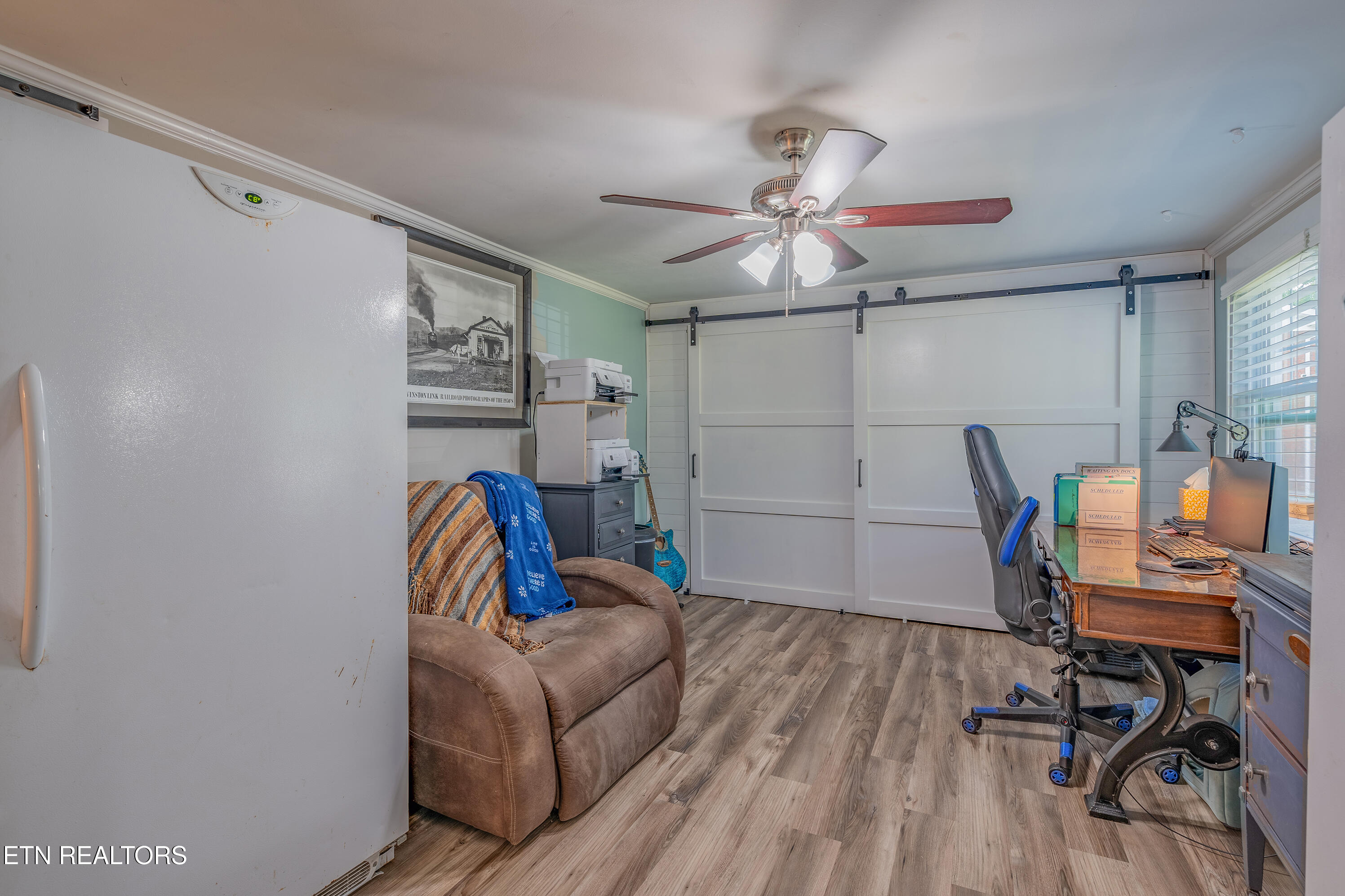 4941 Beverly Road Knoxville, TN 37918 - Photo 31 of 46 Bedroom 3/ Office