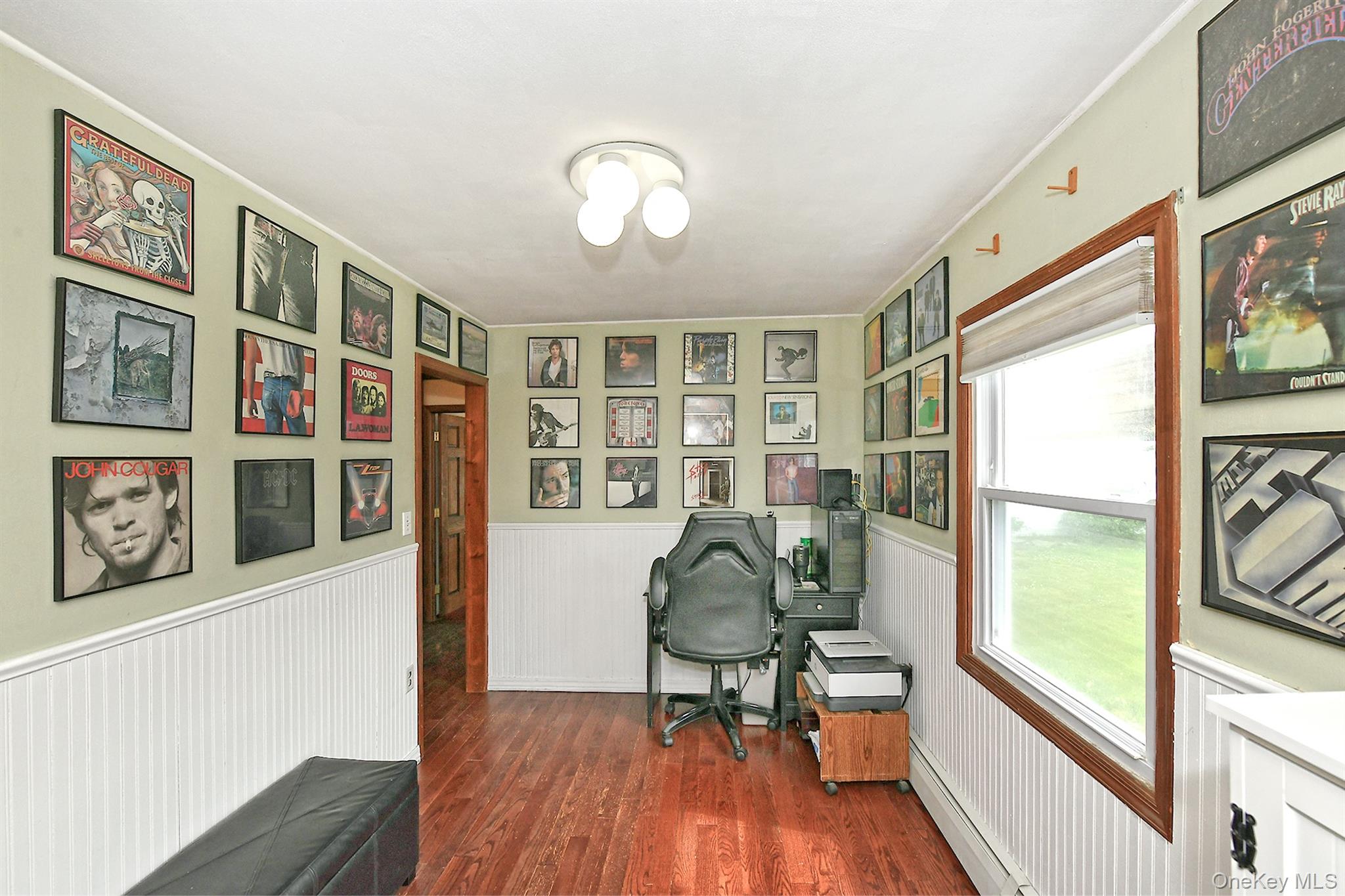 35 Ranch Lane Levittown, NY 11756 - Photo 20 of 38