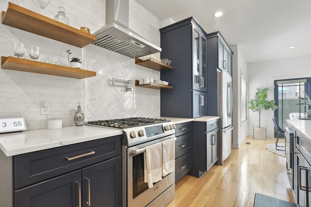 28 F Street Boston, MA 02127 - Photo 6 of 37