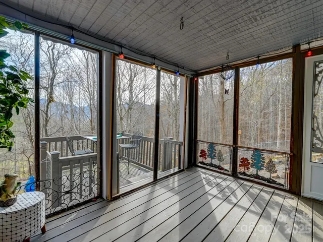 a view of steet with balcony