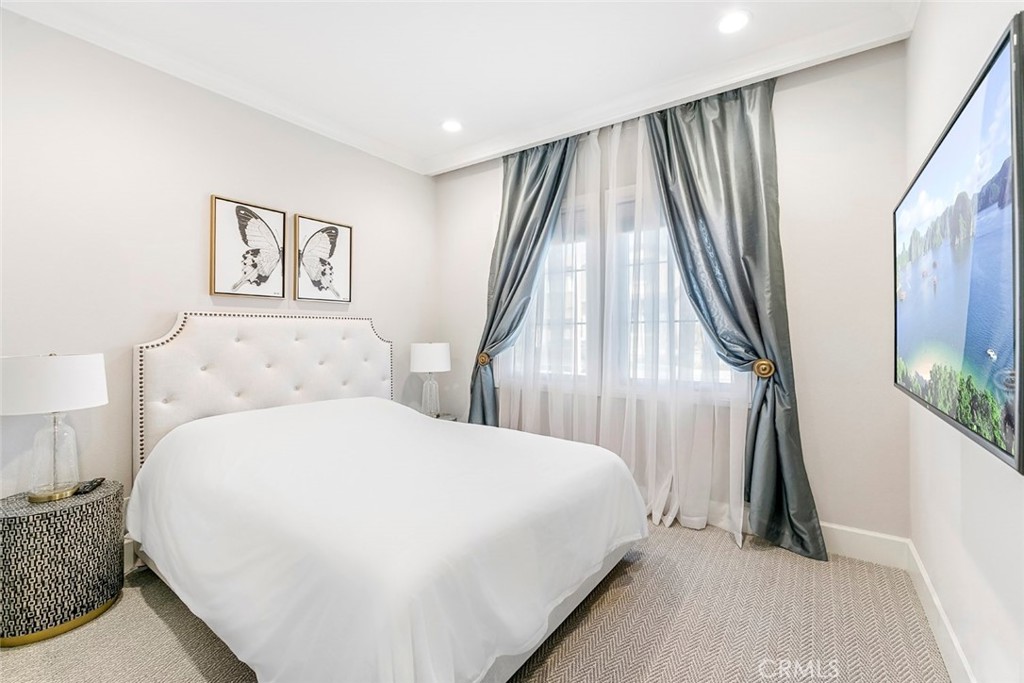 65 Rockinghorse Irvine, CA 92602 - Photo 40 of 56 Gallery Image 40