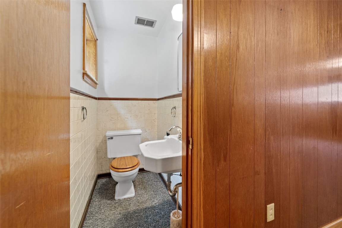 4820 Country Club Road Vestal, NY 13850 - Photo 7 of 24 Gallery Image 7