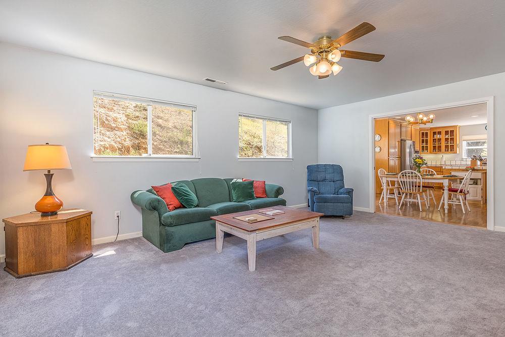 16005 Meridian Road Salinas, CA 93907 - Photo 11 of 33 Gallery Image 11