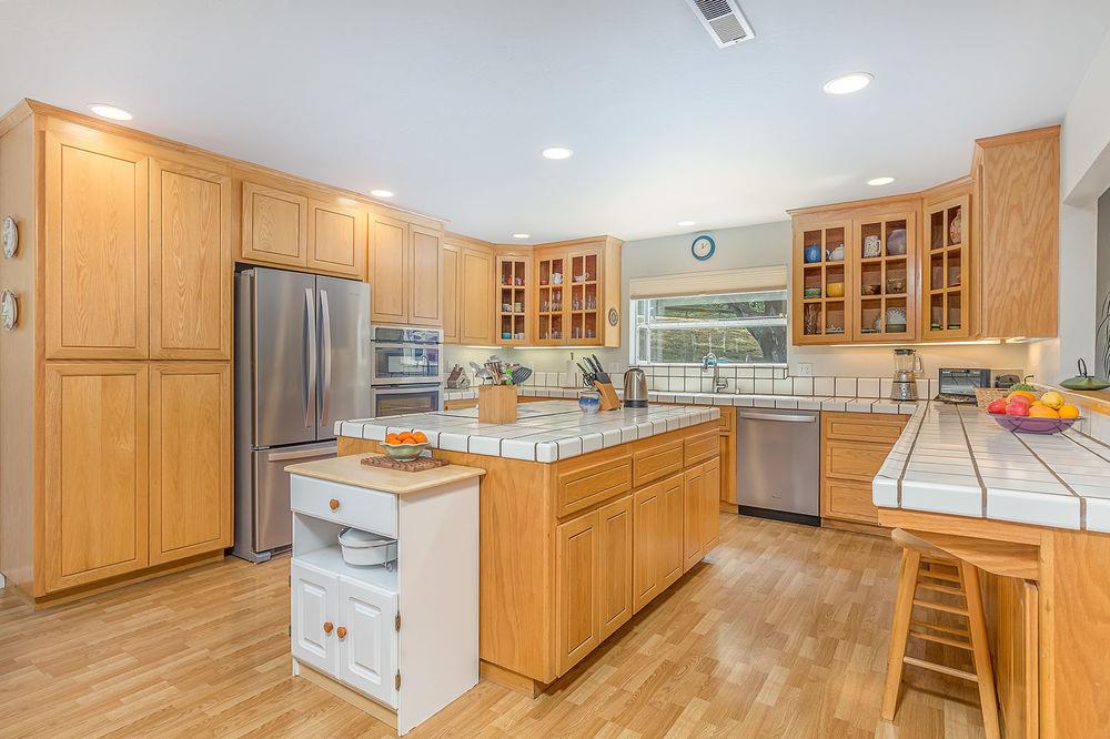 16005 Meridian Road Salinas, CA 93907 - Photo 8 of 33 Gallery Image 8