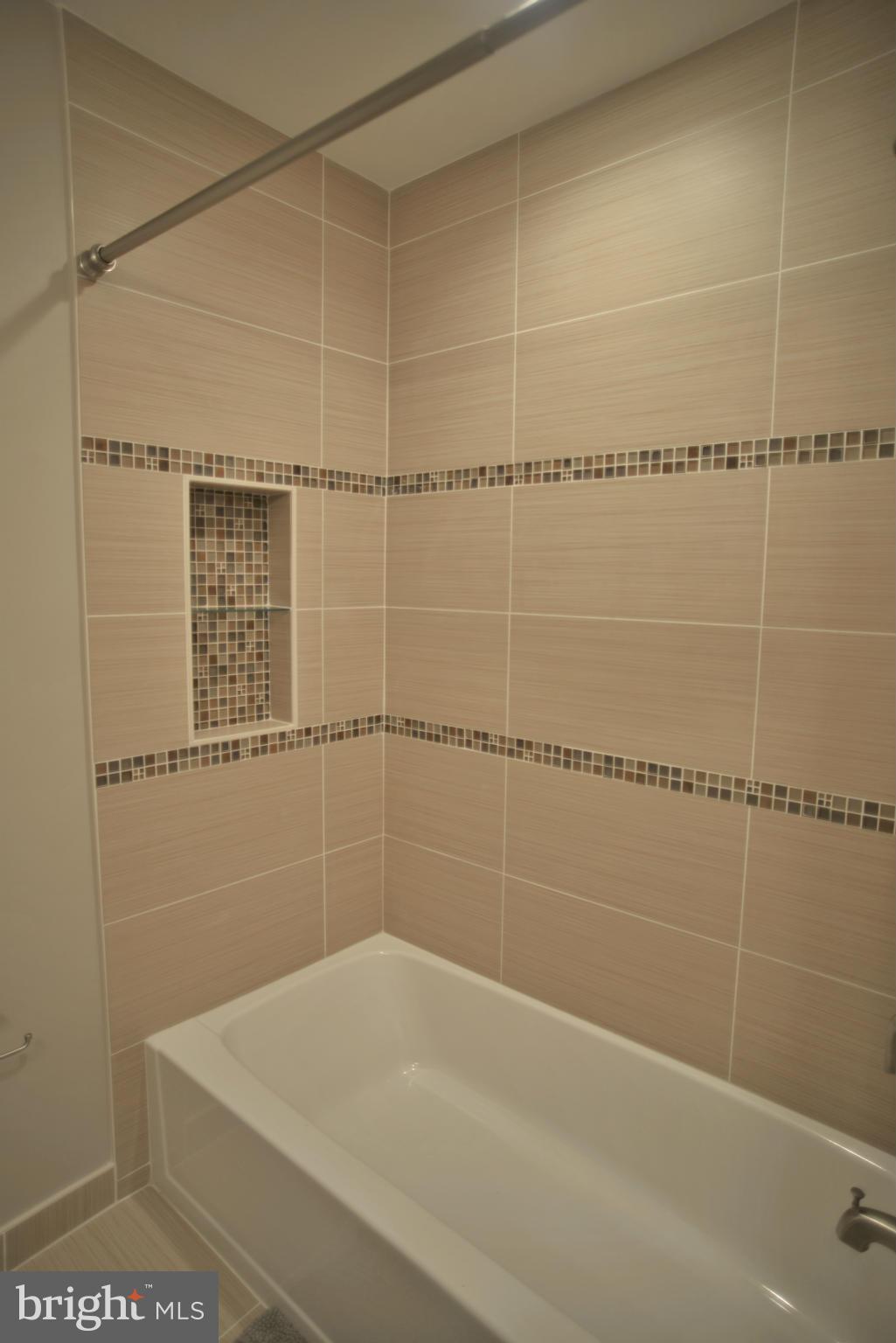 24417 Hanson Road Gaithersburg, MD 20882 - Photo 18 of 30 Bath
