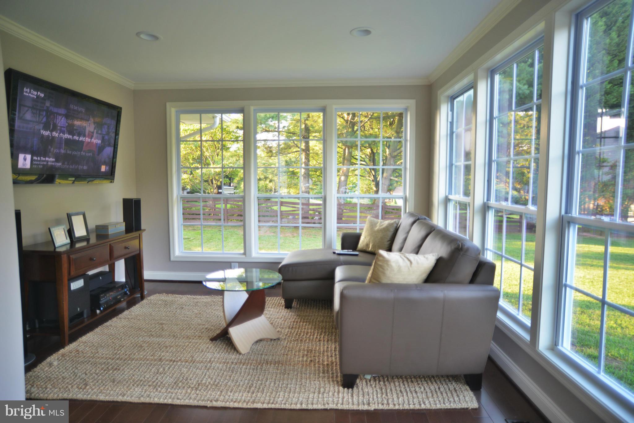 24417 Hanson Road Gaithersburg, MD 20882 - Photo 7 of 30 Family Room