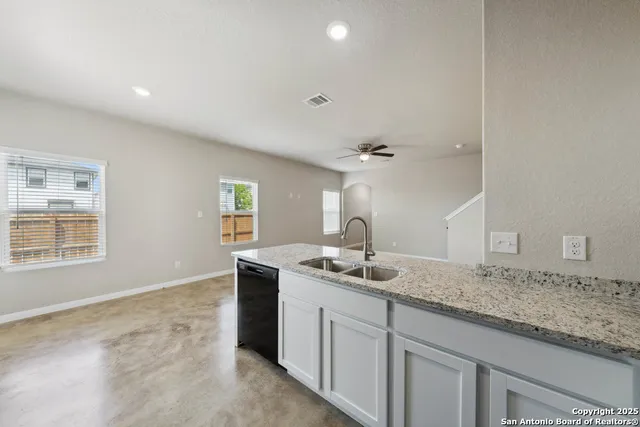 $1,575 | 8030 Dial Ike Drive, Unit 14 401, San Antonio, TX 78218