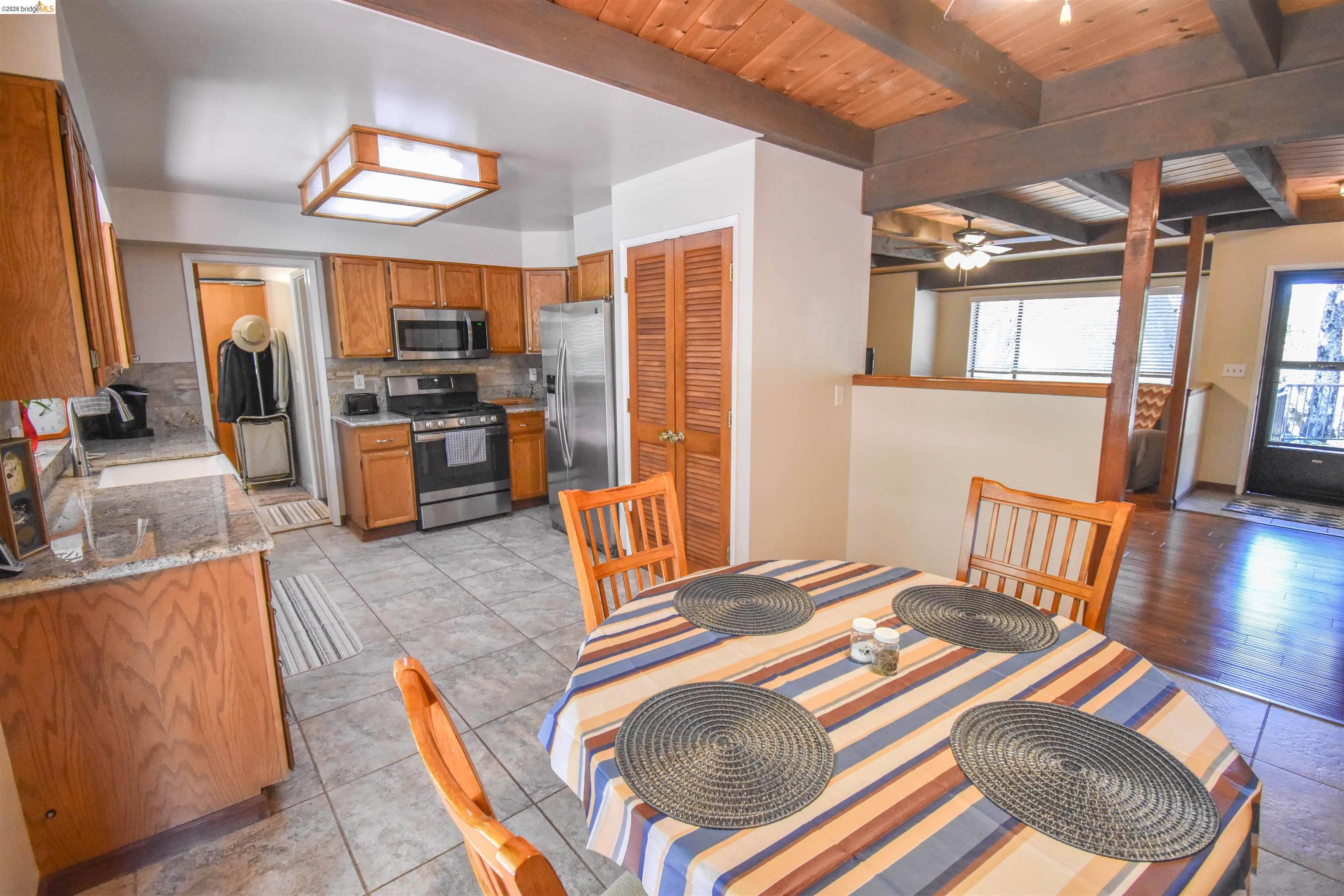 21932 Phoenix Lake Road Sonora, CA 95370 - Photo 4 of 44