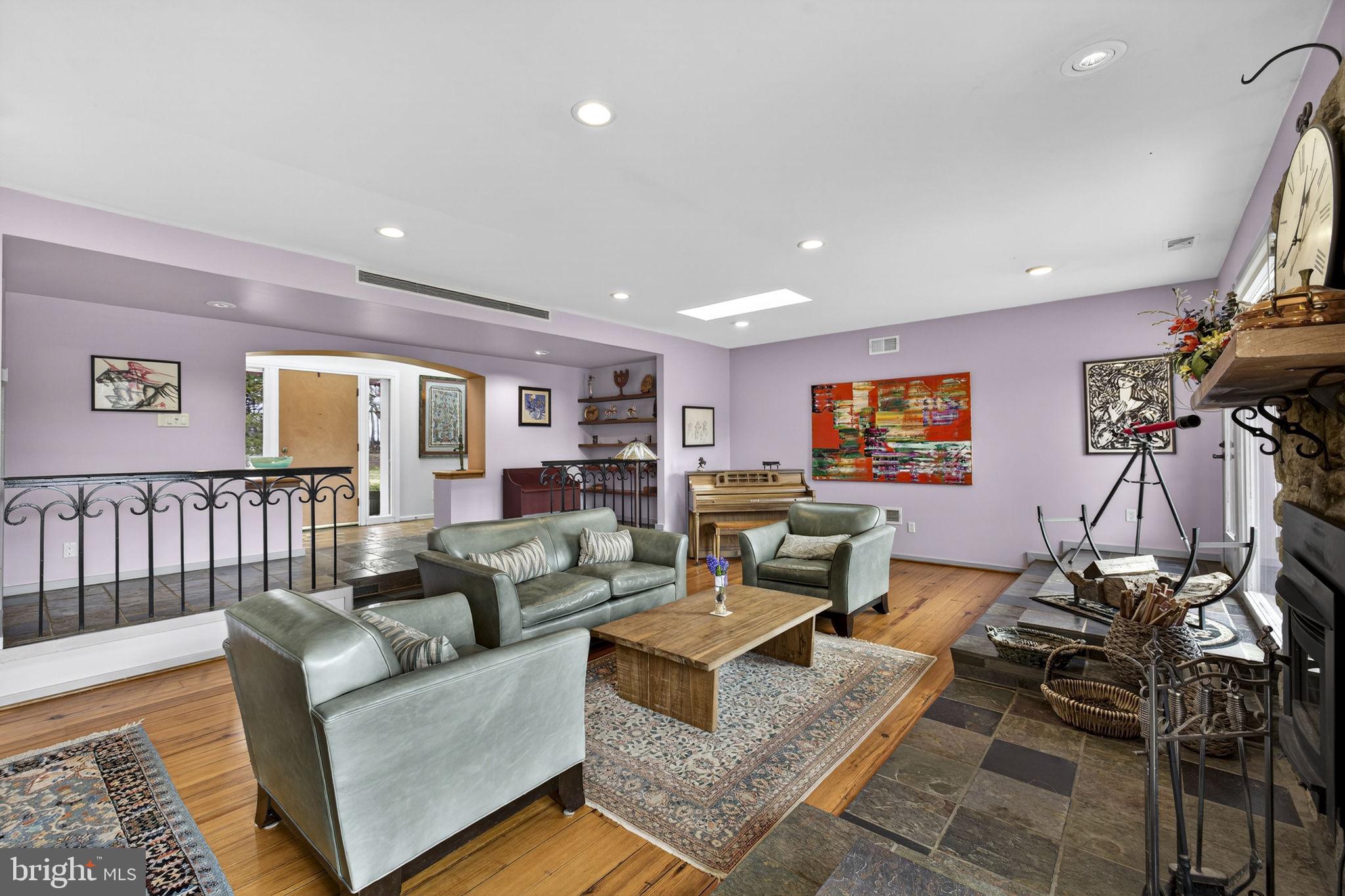 3850 Cobbler Mountain Road Delaplane, VA 20144 - Photo 20 of 132 Family room