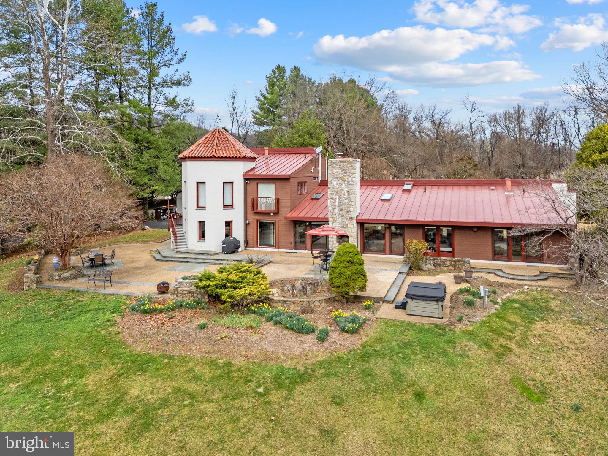 3850 Cobbler Mountain Road Delaplane, VA 20144 - Photo 2 of 132 Gorgeous contemporary home